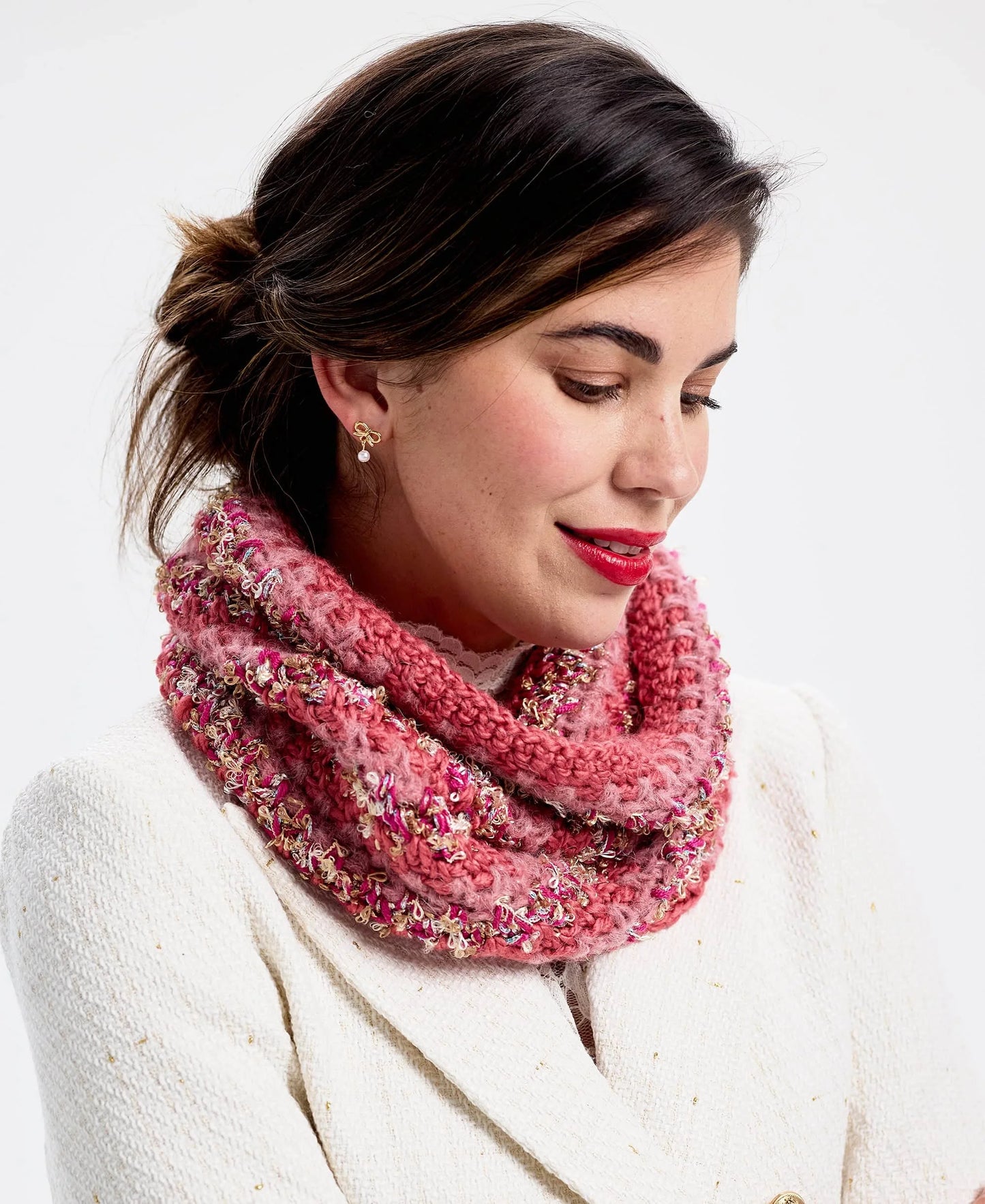 ELLE by Me Elegance a Trois Cowl Crochet Kit